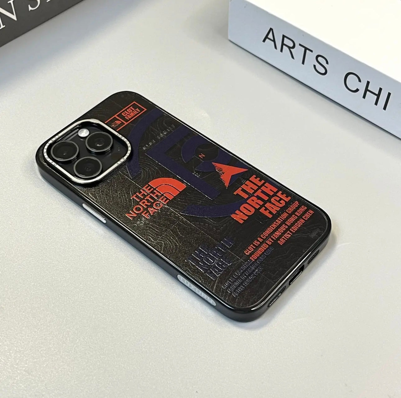 Paris iPhone case | TNF