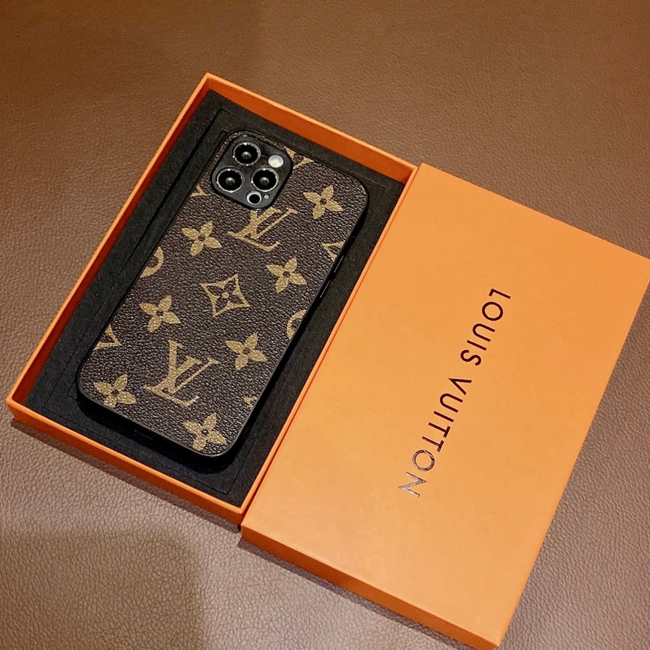 NEW LV  Shine x Mono iPhone Case (with box)
