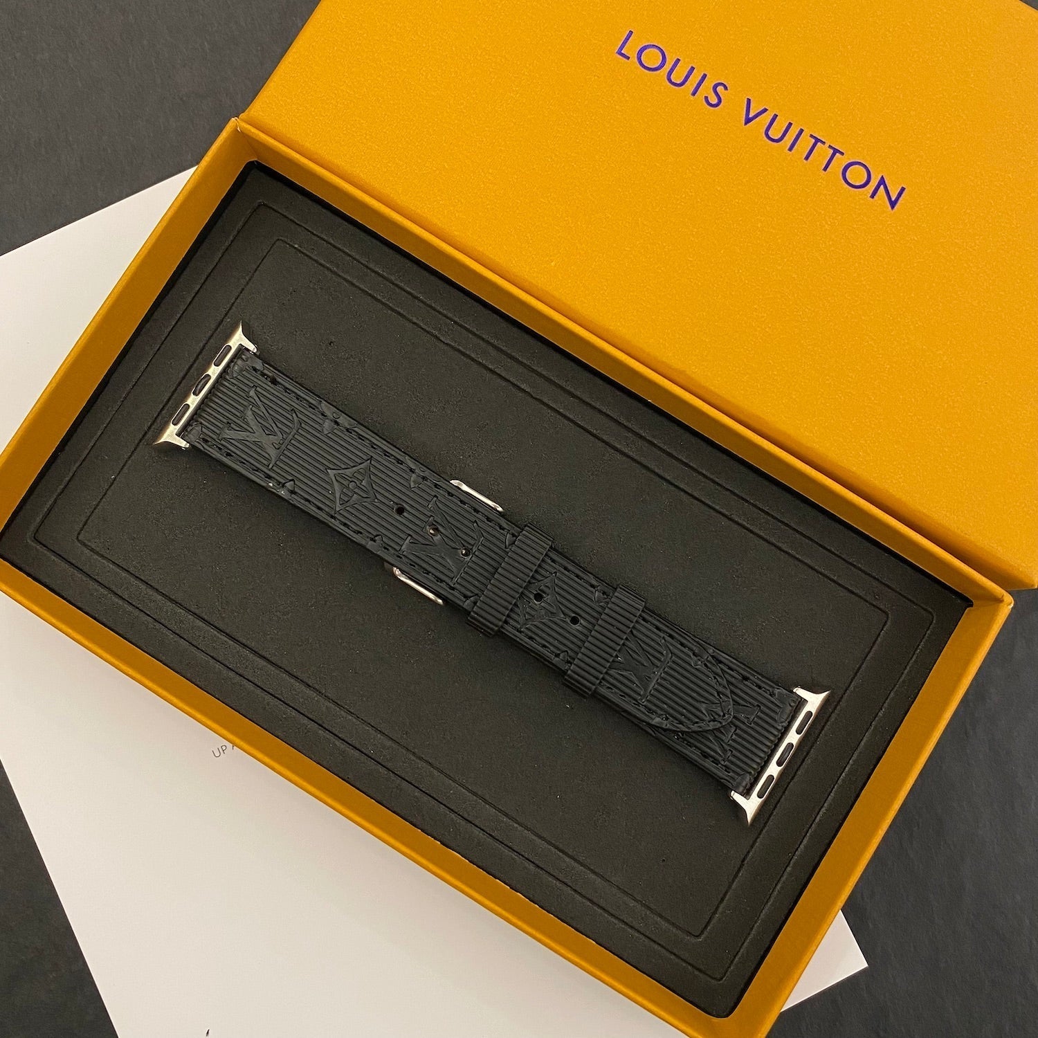 LV BLK